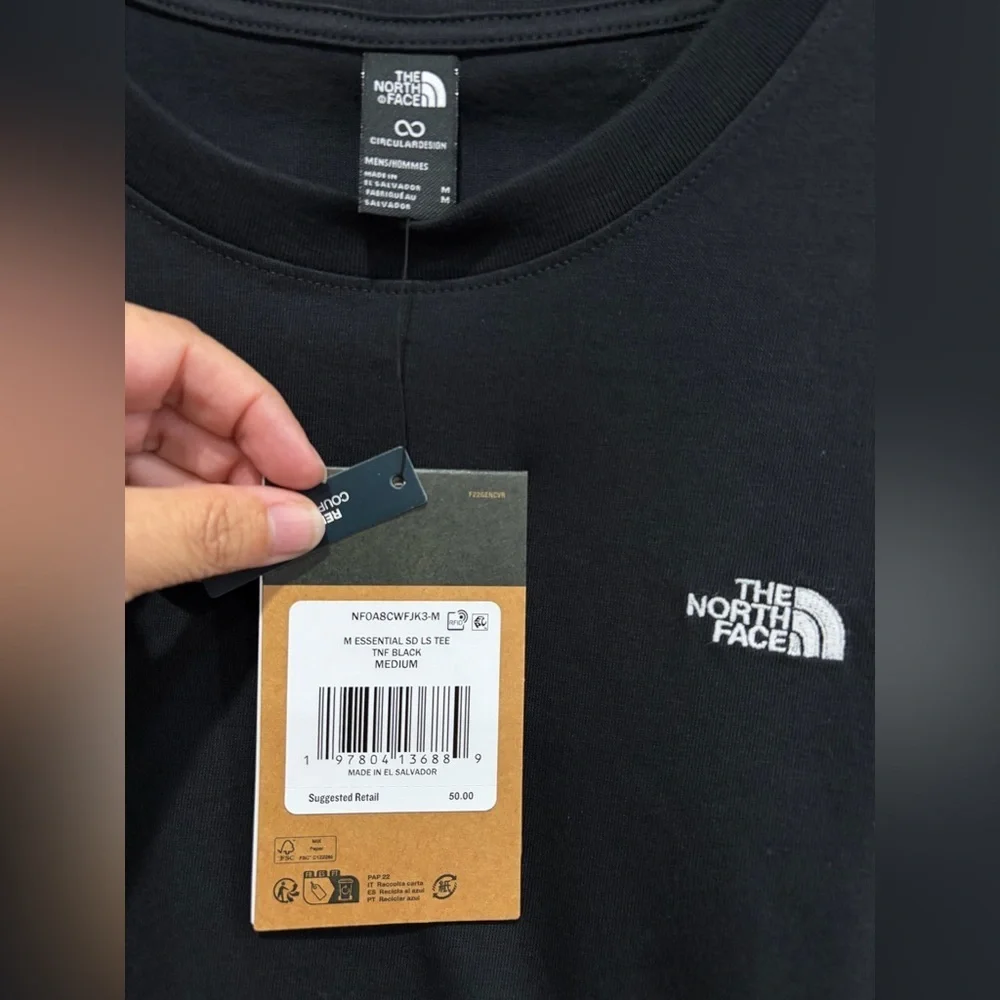 The North Face Men’s Medium Essential Simple Dome Long-Sleeve Tee Black NWT